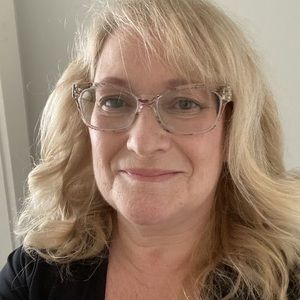 Meet your Posher, Sandy